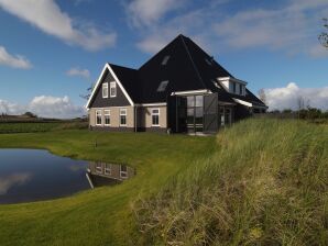 Holiday house Familienhaus Zevenbergen Texel 6/12 personen