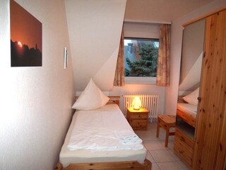 Einzelschlafzimmer 1 im OG