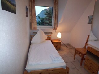 Einzelschlafzimmer 2 im OG