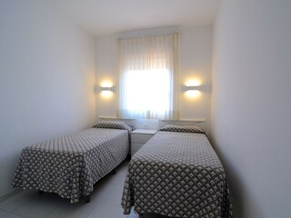 Apartment Pals Features 18