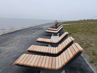 Kostenlose Liegen am Badestrand
