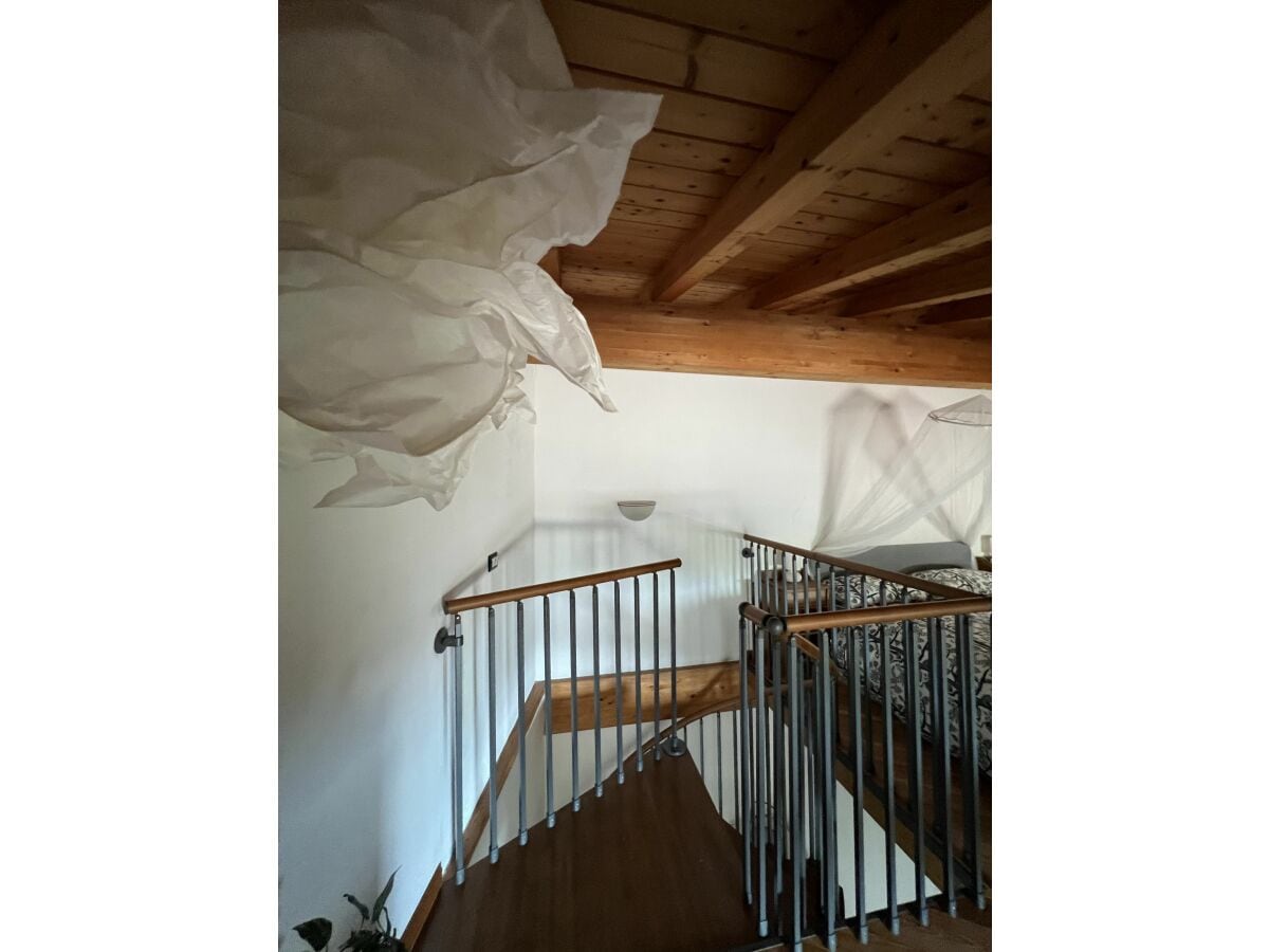 Treppe von Küche zum 2.tem Schlafzimmer