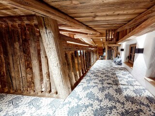 Stadl-Chalet-Ischgl-Nacht-copy-09292022_143238