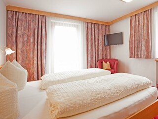 Apart Waldhaeusl-Ferienwohnungen-Ischgl-203 (6)