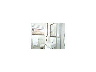 Doppel-/Dreibettzimmer (c)