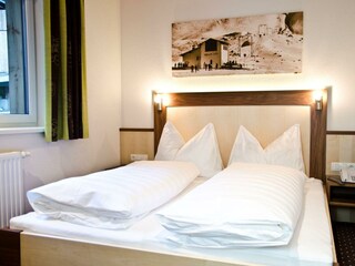 Familienzimmer2048x1536