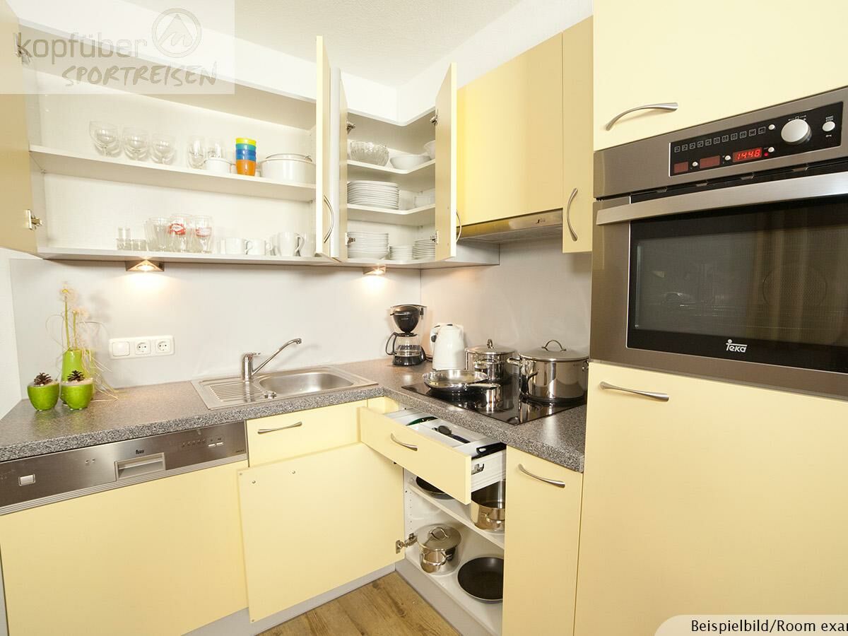 6er Apartment Küche_WZ