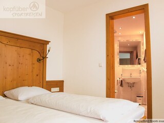 6er Apartment Schlafbereich mit Bad_WZ