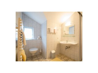 Zimmer 5 - Badezimmer