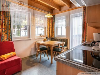 wohnzimmer_top4_tirolerland_WZ