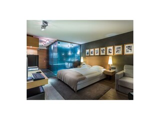 schlafzimmer-badezimmer-modern