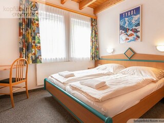 schlafzimmer_top4_tirolerland_WZ
