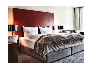 doppelbett-einrichtung-modern