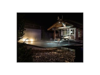 sauna-aussenpool-wellness