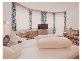 201-Dreibettzimmer DeLuxe (3)