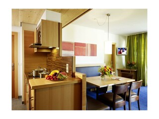 Küche, Esstisch Ap.330