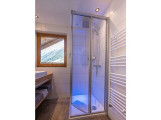 36 - Apart Laver - Muztagh Ata Dusche (9)