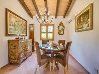Villa Biniamar Features 16