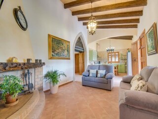 Villa Biniamar Features 23