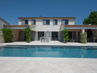 Villa Malaucène Outdoor Recording 2