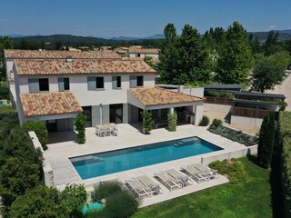 Villa Malaucène Outdoor Recording 3