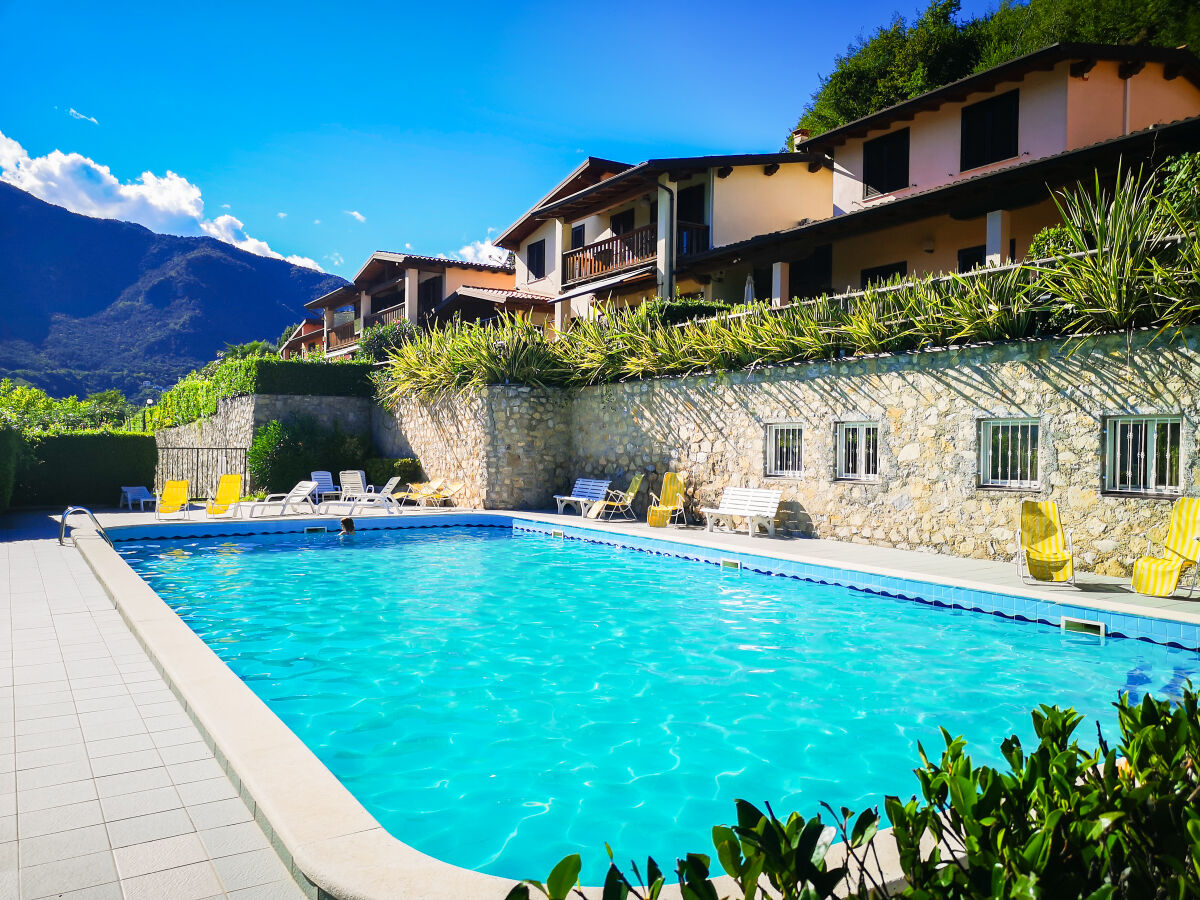 Pool der Anlage "Residence Altogarda"