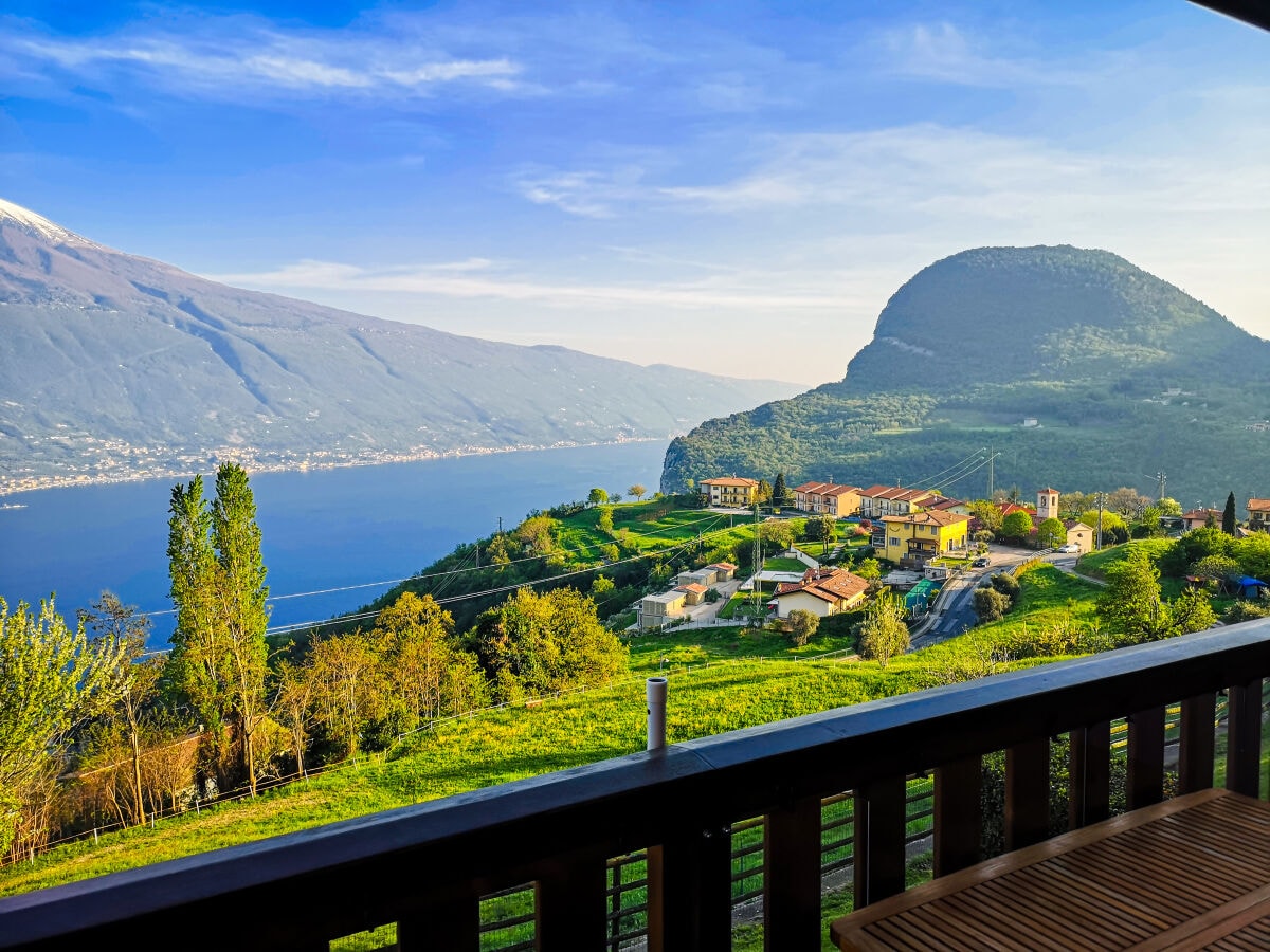 Urlaub inmitten der Natur oberhalb vom See