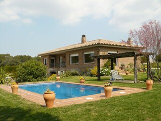 Villa Colomers Outdoor Recording 6