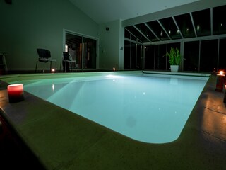 Poolstimmung am Abend