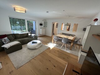 Wohnzimmer mit Schlafcouch