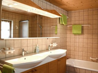 Badezimmer 1. Stock