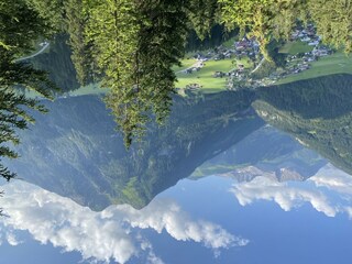 Sommer Ausblick auf Bach