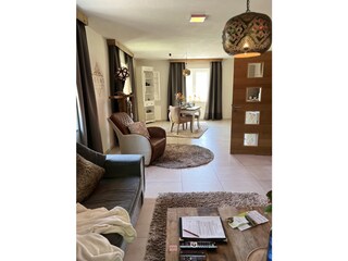 Offener Wohn- Ess-Küchenbereich/ Foto vom 30.06.25