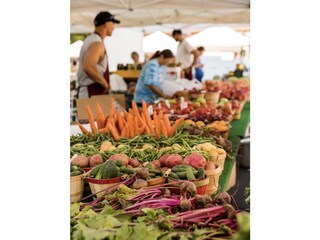 Märkte Lux Grenze 2 Minuten entfernt