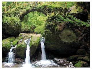 Müllerthal Wandertour Wasserfall  12 Minuten Entferung