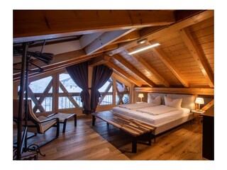 Schlafzimmer 1