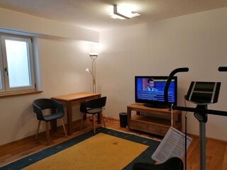 Arbeitsplatz im Hobbyraum