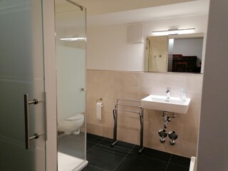 Badezimmer im Hobbyraum