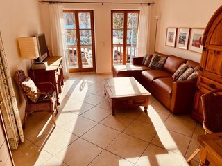 Wohnzimmer mit Schlafsofa