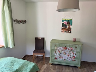 Schlafzimmer 2