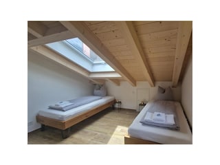 Schlafzimmer 2