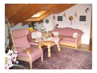 Wohnzimmer mit Sofagarnitur