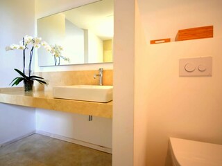 Bad Ensuite mit Dusche 1