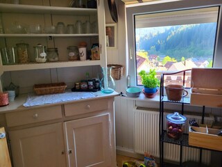 Küchenbuffet mit Aussicht