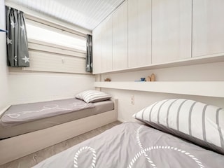 Schlafzimmer mit Einbauschränken
