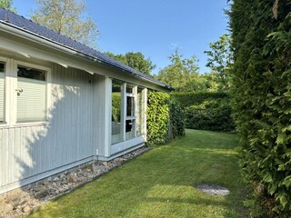 Garten - Seitenansicht