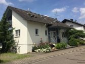 Ferienwohnung mit Balkon im Obergeschoss