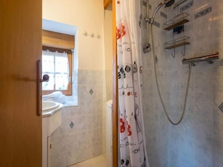 Apartment Crach  9