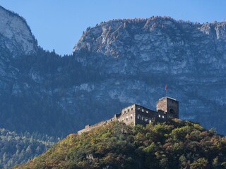 Burg Hocheppan