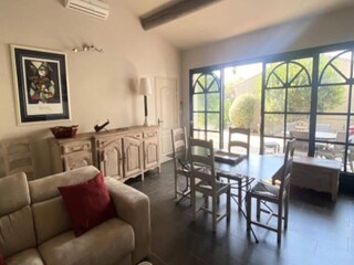Apartment Cabrières-d'Avignon  23